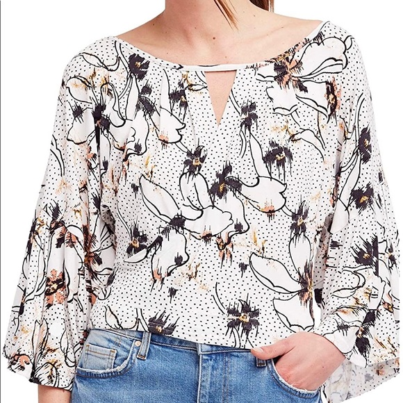 Free People Tops - Free People Floral Bell Sleeve Top